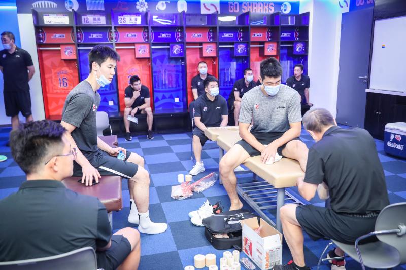 上海久事发布备战花絮，赛后回应争议，意甲任务艰巨，球队文化再被提及(南海牺牲的11名烈士详情)-欧博体育